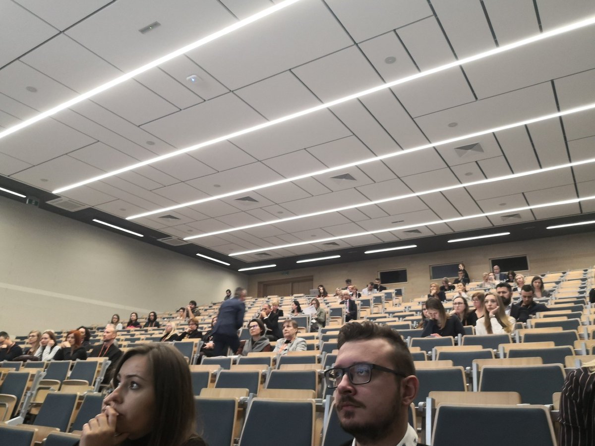 BBMRI_pl's tweet photo. Trwa sesja poświęcona pracy konsorcjum https://t.co/cjNI8SP5ma na rzecz PSB. Jesteśmy w połowie projektu, wiele jest już zrobione, ale jeszcze wiele wyzwań przed nami. #sieciowanie, #QMS, #ELSI, #IT, #QC #KrajowyOsrodekWiadacy. https://t.co/YIeZuY4hWs
