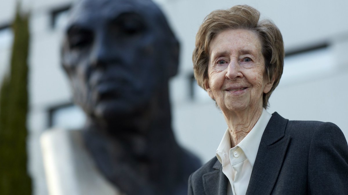 La ciencia está hoy de luto por una gran científica. Ha muerto Margarita Salas, cuyos trabajos hicieron avanzar la genética molecular y fueron reconocidos con el Premio Inventor Europeo 2019. Mis condolencias a sus allegados.