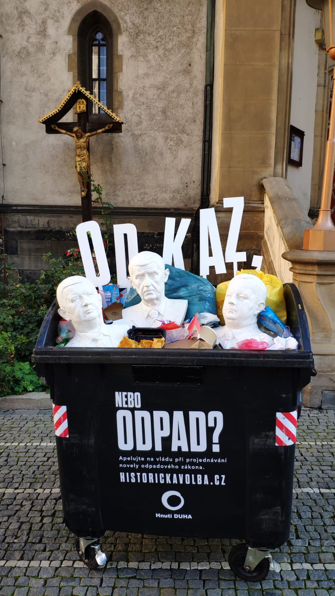Zanechají po sobě <a href="/AndrejBabis/">Andrej Babiš</a>, <a href="/jhamacek/">Jan Hamáček</a> a <a href="/RibraRichard/">Richard Brabec</a> ODKAZ NEBO ODPAD? Rozhodnutí o odpadovém zákoně padne již příští týden. Odpad je poklad a na skládky nepatří! #historickavolba <a href="/HnutiDUHA/">Hnutí DUHA - FoE CZ</a> #konecdobyskladkove