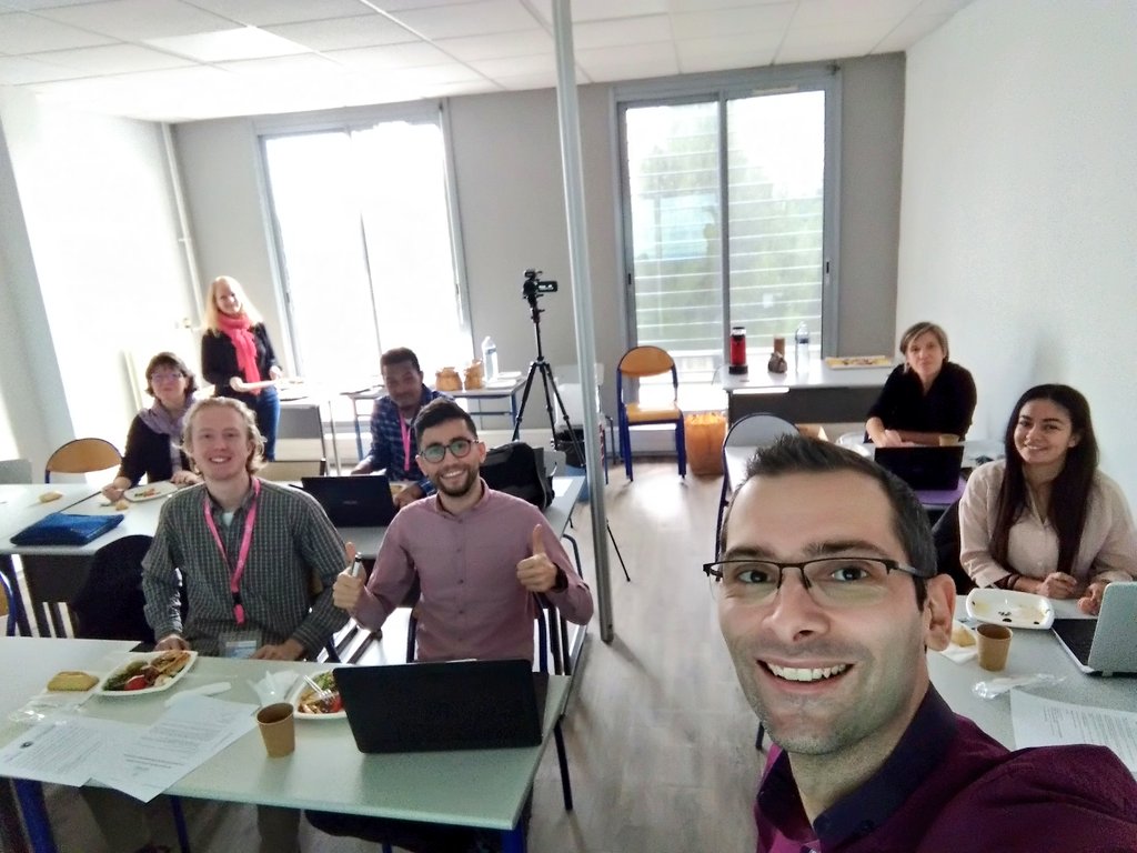 JobOpportunIT_'s tweet image. Tout le monde est mobilisé pour le #SophiaTechForum @PolytechNS_UCA 😉

Atelier Recherche de #stage #alternance #emploi ce midi pour @SylvainLareyre avec les étudiants de @EUR_DS4H @uca_education 👍

#sophiaantipolis #recrutement #partage