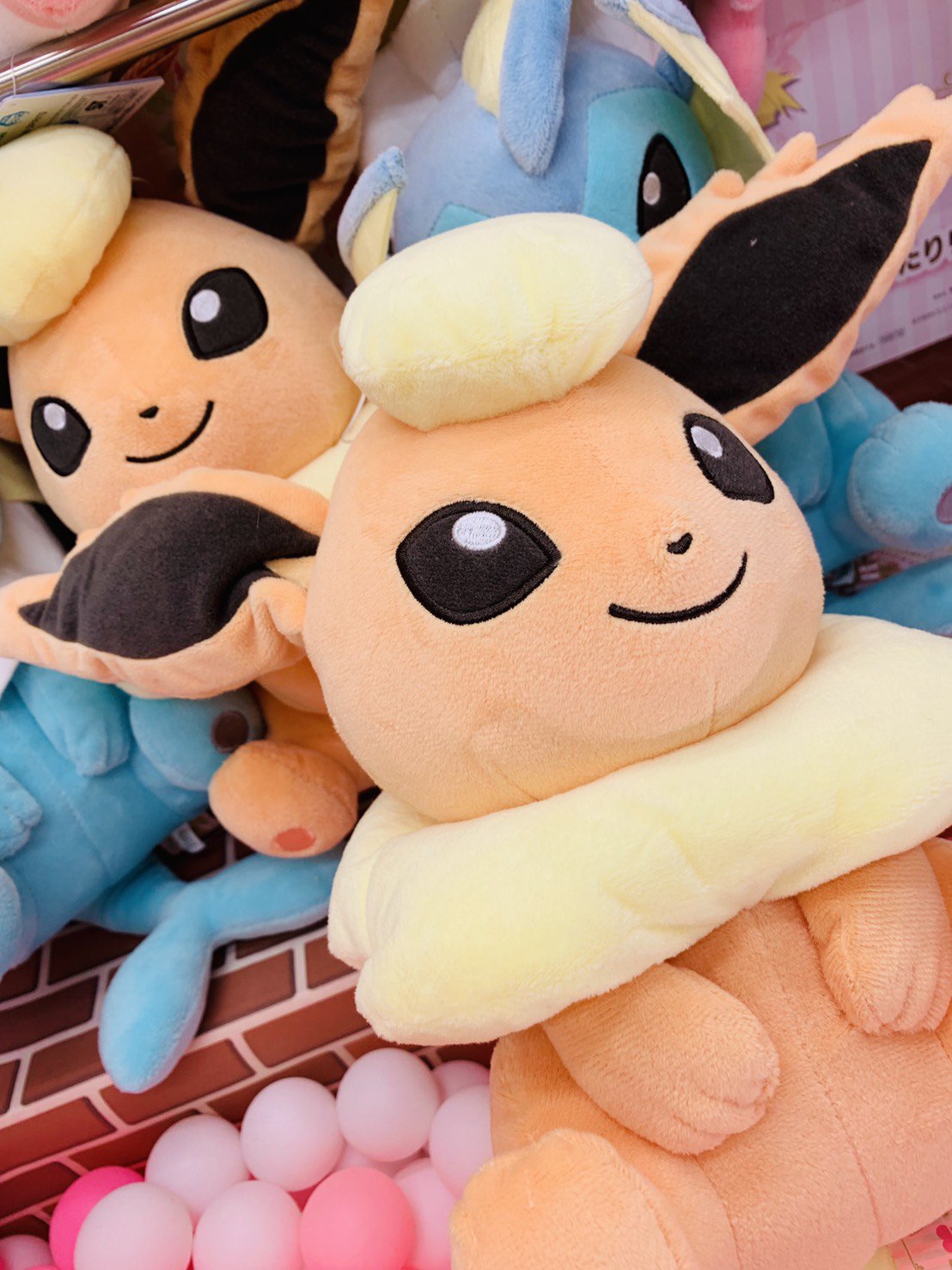 ゲームパニック堺 على تويتر プライズ 本日新入荷 I Love Eievui でっかいぬいぐるみ シャワーズ ブースター ゆったりリラックス 全2種 ポケモン イーブイ プライズ 堺 クレーンゲーム Ufoキャッチャー T Co Pok4bdwj9y تويتر