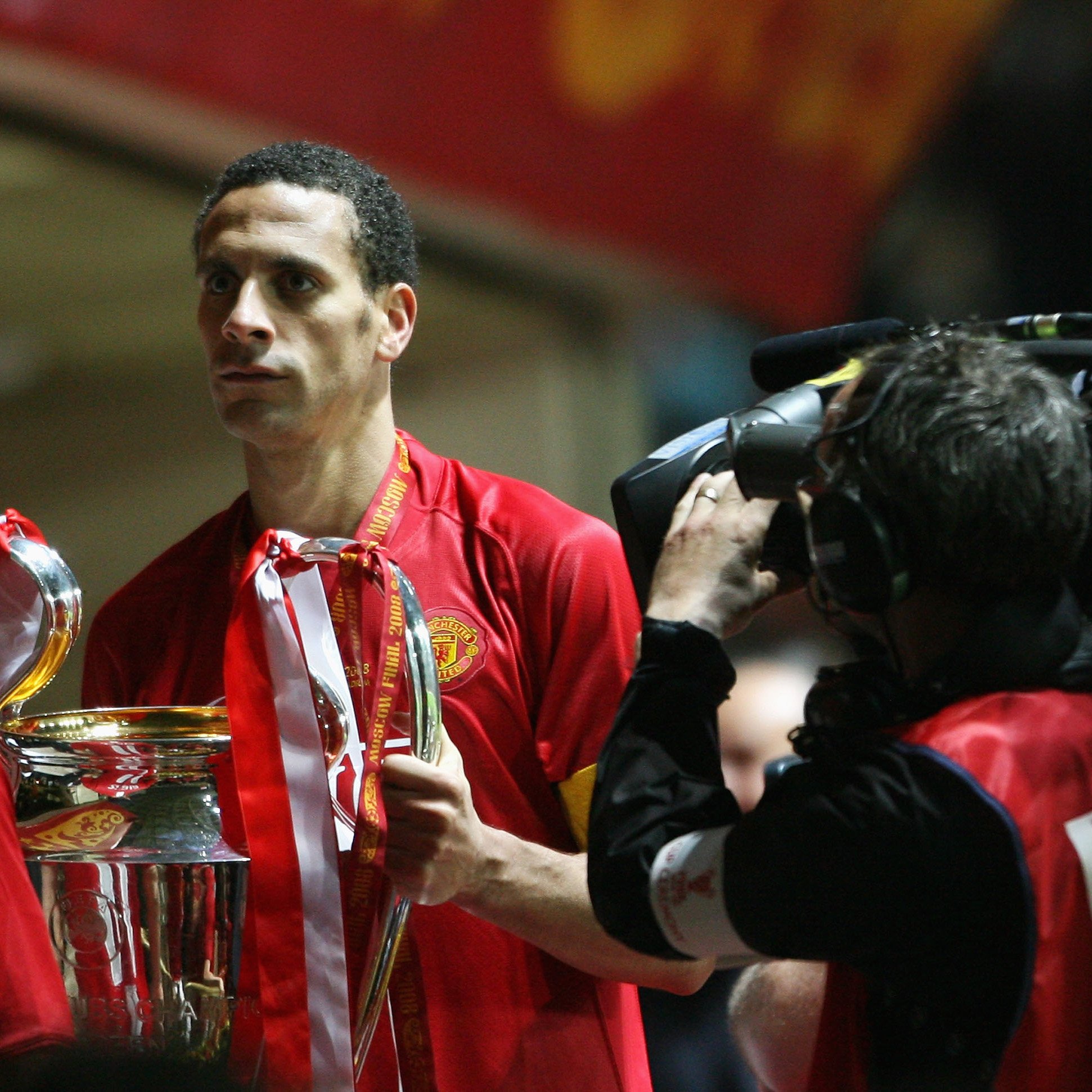  Happy birthday, 2008 winner & Manchester United hero Rio Ferdinand!   