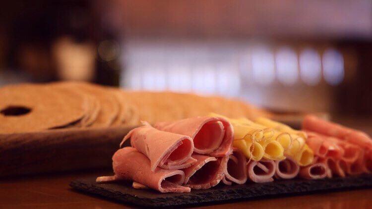 Make sure you come and enjoy a Bank House breakfast 🥞☕️ available EVERY morning from 9AM to 11:30AM #bankhouse #breakfast #croissant #nutella #cheeseandham #coffee