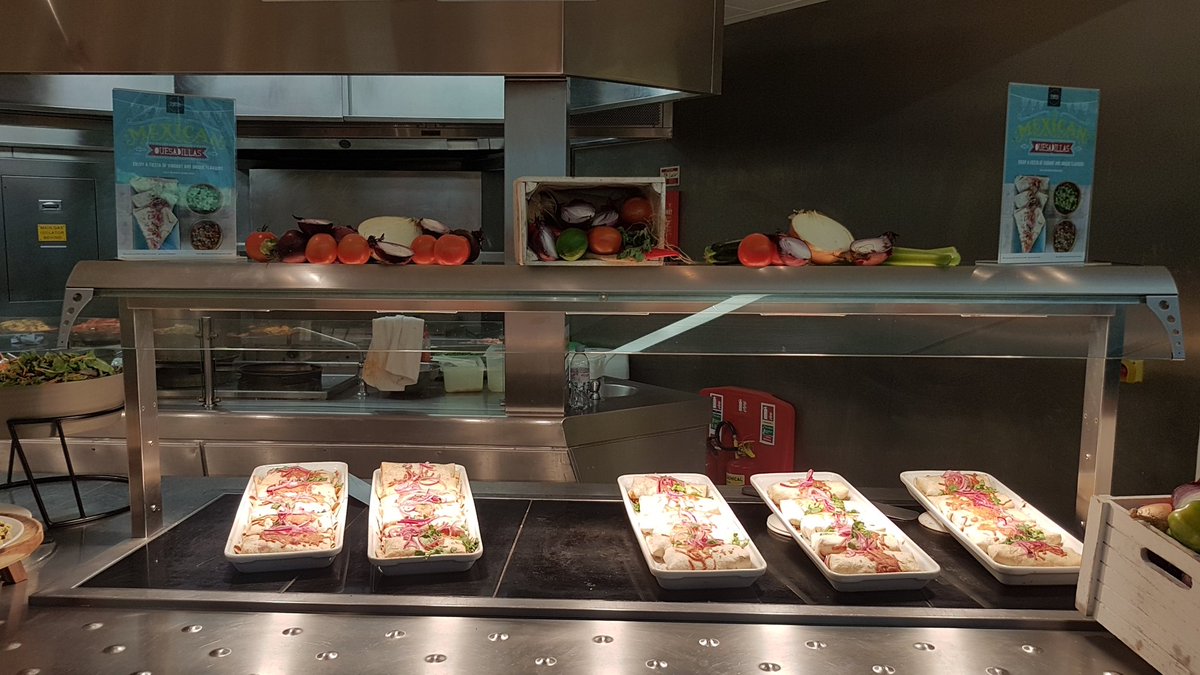 jamesjocky's tweet photo. @elioruk @Elior_Group @CathrynTemple #globalflavours #themedaythursday #mexico Quesadillas at Murray's Hinxton Hall with Chicken Tinga Quesadilla or Mexican Corn #teamelior #eliorfoodie https://t.co/lYOYthb3p0
