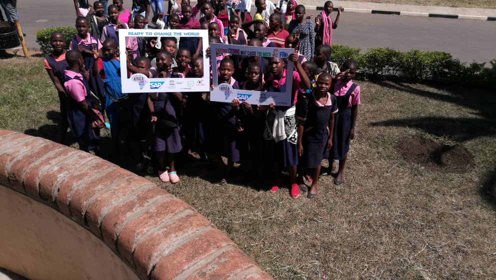 techpearlmw's tweet photo. Do you know that in #Malawi, men dominate heavily in digital skills(making 94%). With support from #BMZ #eSkills4Girls, @tech_pearl has trained 380+ girls how to code using scratch during @AfricaCodeWeek 2019.TechPearl is on a mission of closing this gender gap. @CamdenTrust https://t.co/Gy2ZtKZdsp
