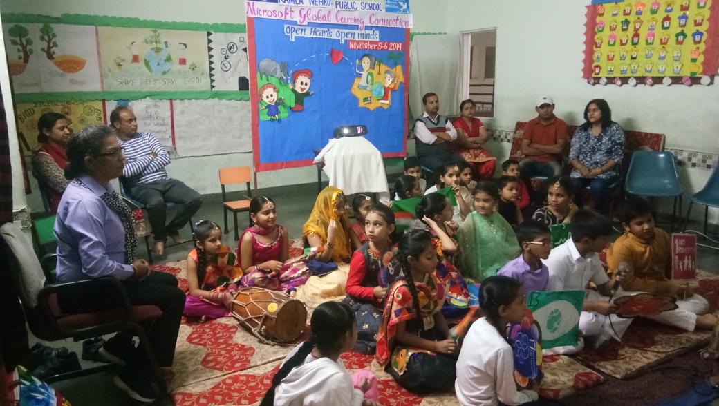 NidhiTh43971395's tweet image. We are thankful for the Involvement of parents in #GlobalLearningConnection @KnpsIndia. They helped us to made this event a great success. @pkdhillon08 @harpreetmehta23 @SkypeClassroom #MSFTGlobalConnect @Microsoft #MicrosoftEDU
