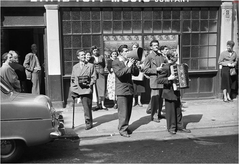 Peter Watts tweet media