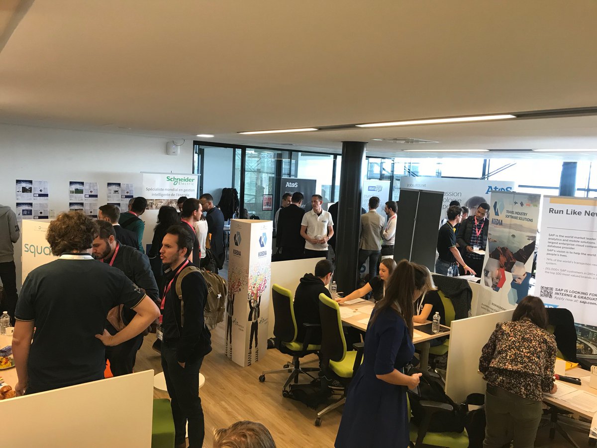 PolytechNSophia's tweet image. #SophiaTech forum, un événement qui réunit l’univers de l&apos;Enseignement Supérieur et l’univers professionnel! 
Futurs ingénieurs et diplômés, aujourd&apos;hui on pense expérience et carrière !