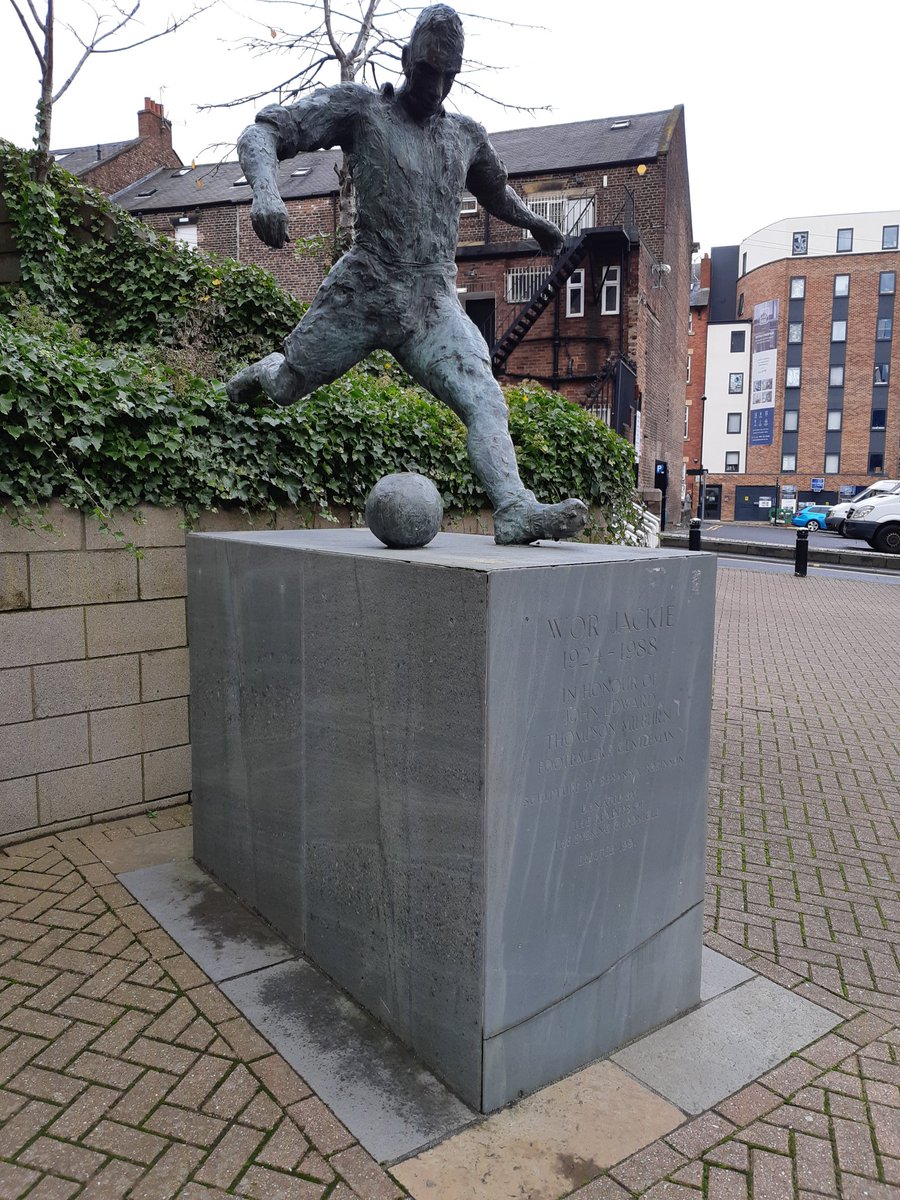 Super time meeting the generous giving advisers at <a href="/NclDiocese/">Newcastle Diocese (CofE)</a> today and discussing giving and generosity and plans for the future. And helpfully the train is delayed so I get to spend a bit more time in the great city of Newcastle.