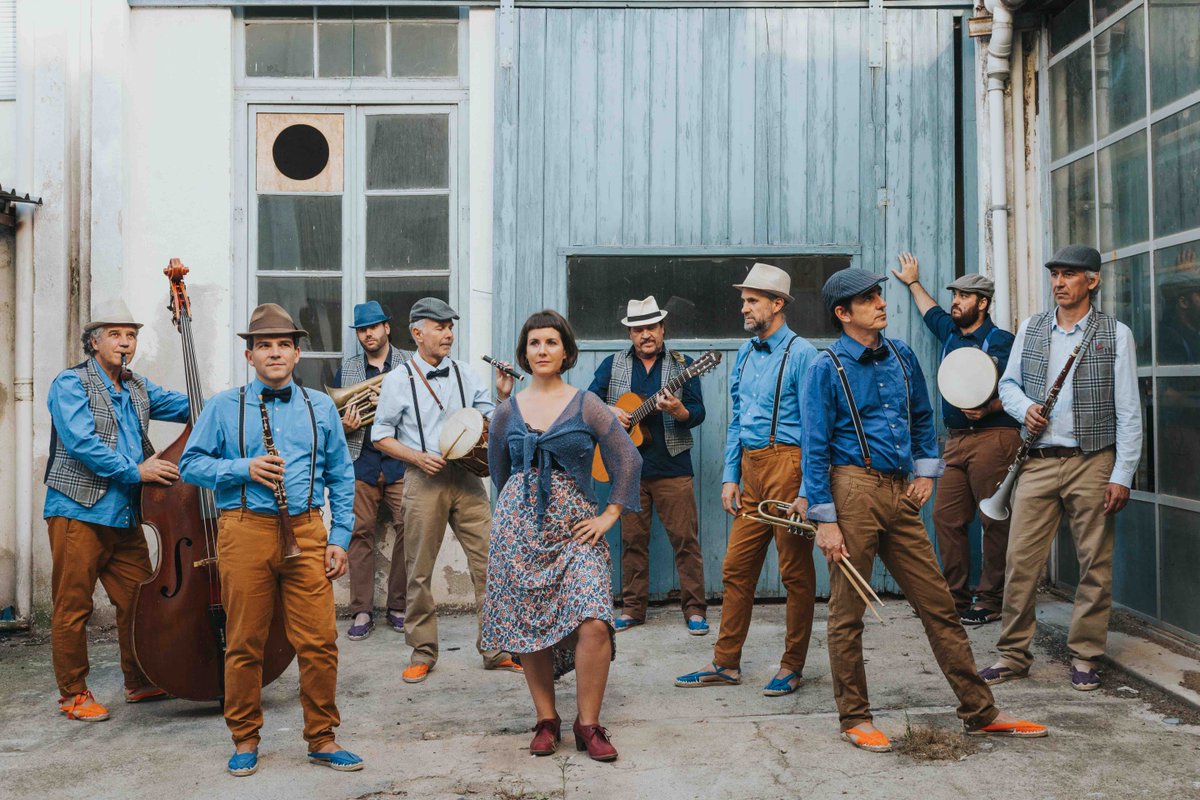 Sons Essencials | Un 2020 per vibrar - mailchi.mp/3b9c1014c9e1/s…

Nova temporada 2020 amb molts projectes nous. Sons Essencials s'alia amb Germ`a Negre / Presenta Concert de Nadal / Nova producció amb Andorra L´irica (Canç´o d'Amor i de Guerra)