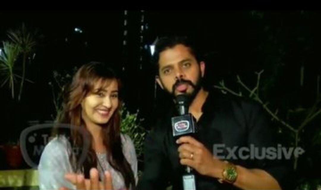 SaumyaShilpian's tweet photo. Happy Happy birthday to our Rockstar @sreesanth36 bhai..

May god bless choicest blessings on you &amp; 
I hope ur birthday is full of sunshine &amp; rainbows &amp; love &amp; laughter!

@Vidithasanthan
@Bhuvneshwarisr1
#SreeFans #SreeFam #ShilpaShinde #ShilpaFans 

#HappyBirthdaySreesanth https://t.co/HLbIDOmTYx