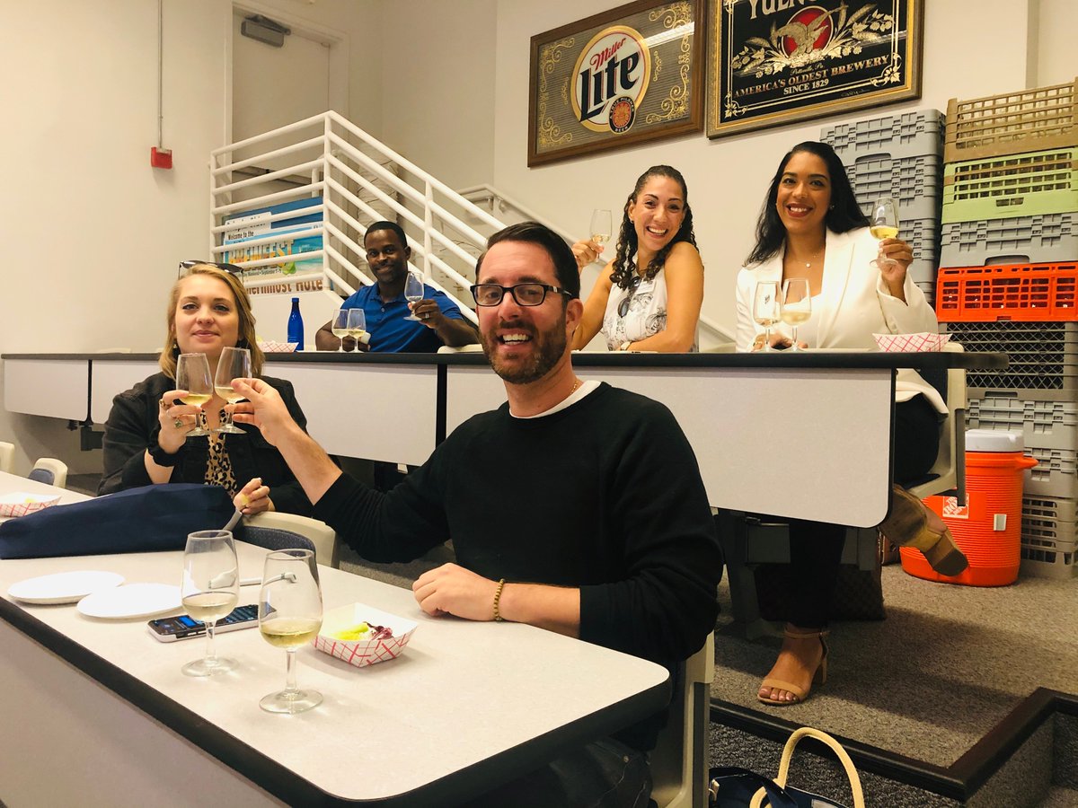 This week we hosted such a fun group of high school counselors from all around the 🇺🇸! Thank you for taking time to visit us and learn more about what makes FIU a great fit for your students! 🤗🍷🌃 #globalfiu #campusvisit #fiu #biscaynebay