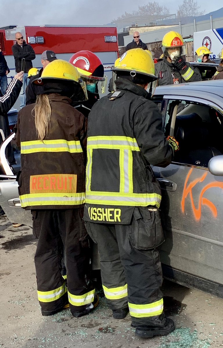 18 yrs ago I taught FF Ussher. 

Our paths brought us both to @VanFireRescue - his years before mine.

Yesterday he taught my daughter auto extrication - she was born 4 years after I taught him!

#WhatComesAroundGoesAround
#TakeYourKidToWorkDay