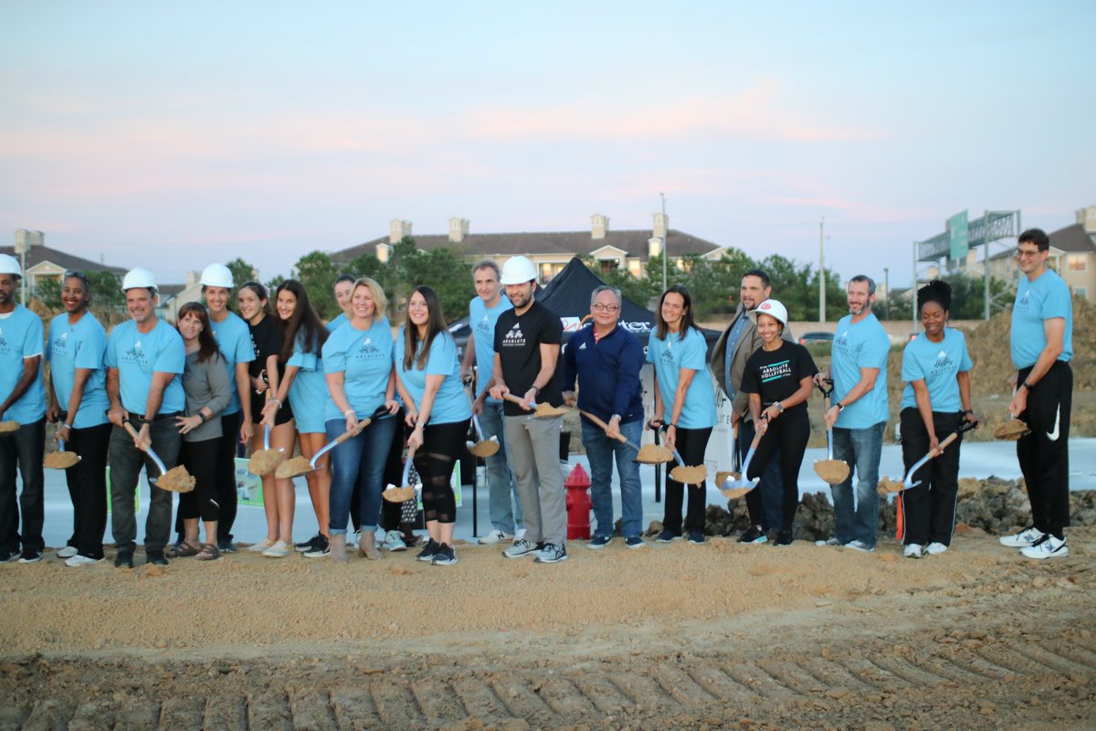 avatxvolleyball's tweet photo. What a day, what a moment, what a great time to be a part of Absolute Volleyball Academy of Texas!!  Moving to  Wycoff’s new NASA Bypass Business Park in 2020 [380 Green Wing Street, Webster Texas]   Thank you for all of the support and prayers! 

🎥: https://t.co/00bmheVYjl https://t.co/pbftwpVOY1