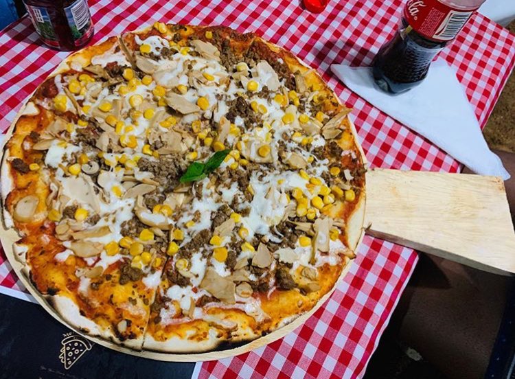 Yaoundé 
#PontEmana 
#ModernFamilyPizza
Go and enjoy!