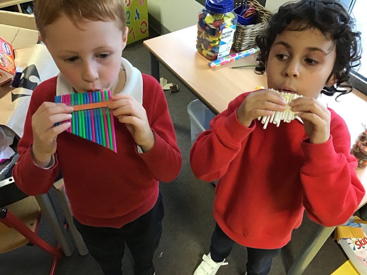 Simon_Gregg's tweet photo. K3: panpipes made from straws #istlive https://t.co/T7nB8AOhzb