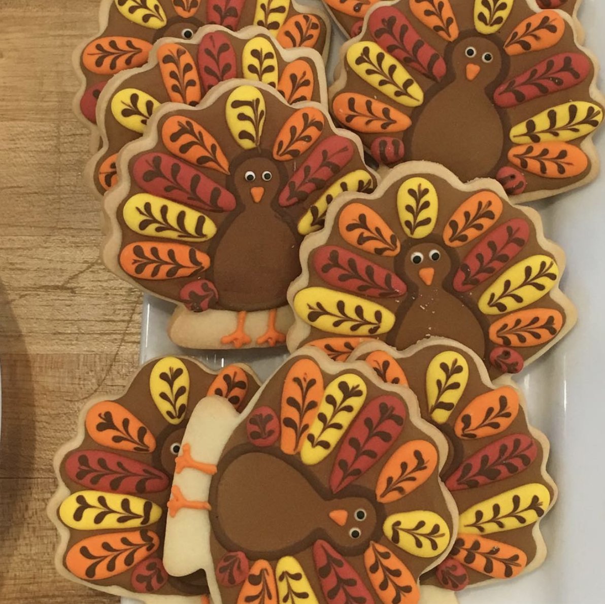 #TBT to Turkey Day! Do you have your Thanksgiving dessert tray planned out yet? #decoratedcookies #sweet