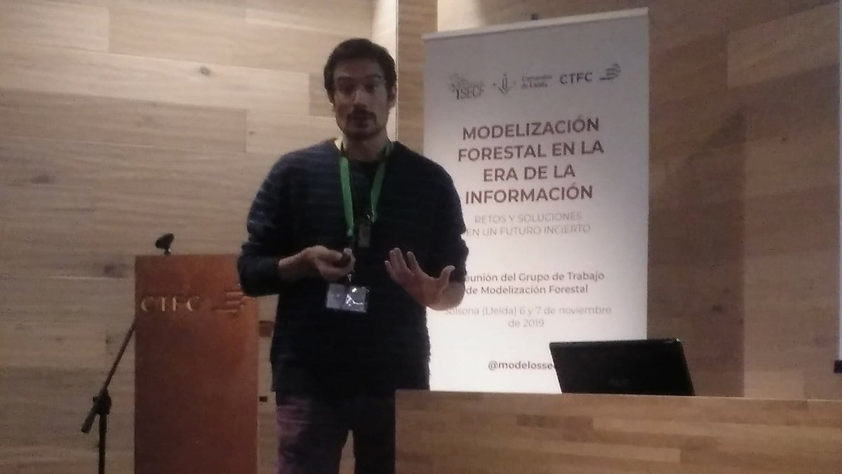 ModelosSecf's tweet image. Y con Miquel de Cáceres, del @ctforestal, llegamos a la última de las sesiones, en la que hablaremos de procesos ecológicos e interacciones bosque-agua. En este caso, escalas, procesos y retos de la modelización ecohidrológica en el bosque mediterráneo