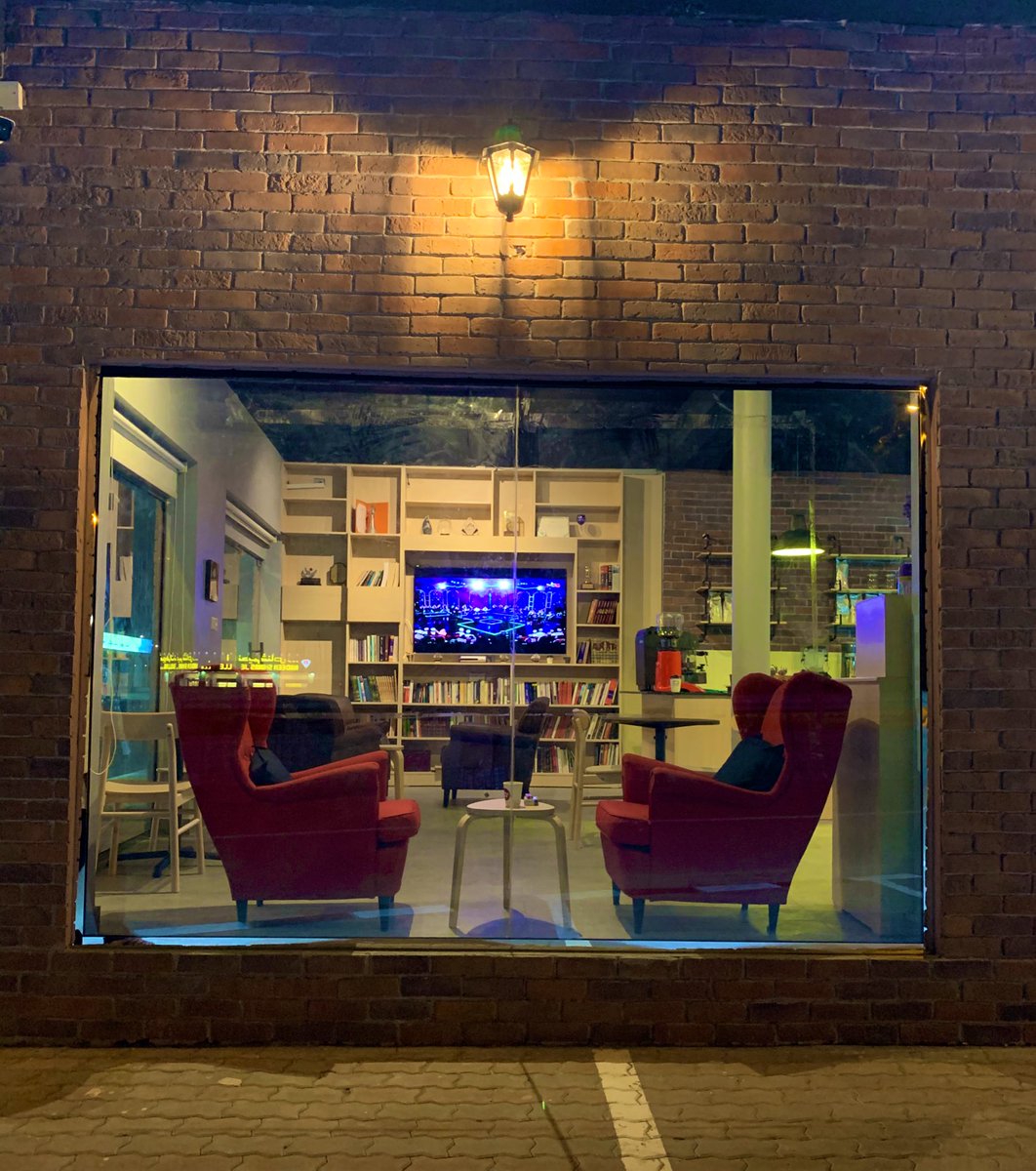 HasanAAlmulla's tweet image. @OmCoffeenation 
#كوفينيشن 

&quot; السر في المكان &quot; 

سيتم الإعلان عن موعد الافتتاح التجريبي خلال الأيام القليلة القادمة إن شاء الله ،
ولا تنسوا مسابقة أطرف تعليق 😉

و التعليق الحاصل على أكبر عدد لايكات و ريتويت هو بالتأكيد سيكون الفائز 😎