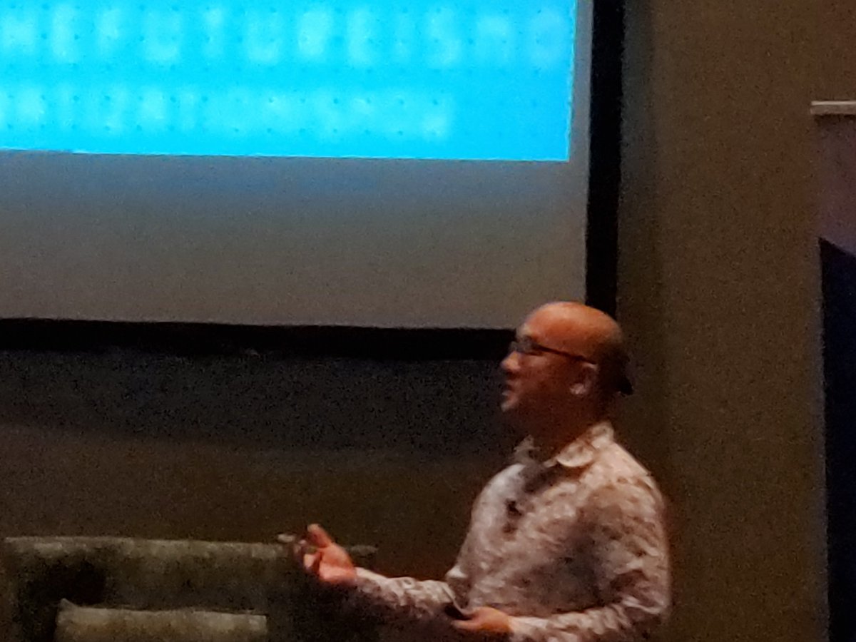 DarrellEllens's tweet image. #FVTechForum Rocky is rocking the stage at the #FVTechForum with tips  about the #CustomerJourney. #GrowthMindset
#TopDown