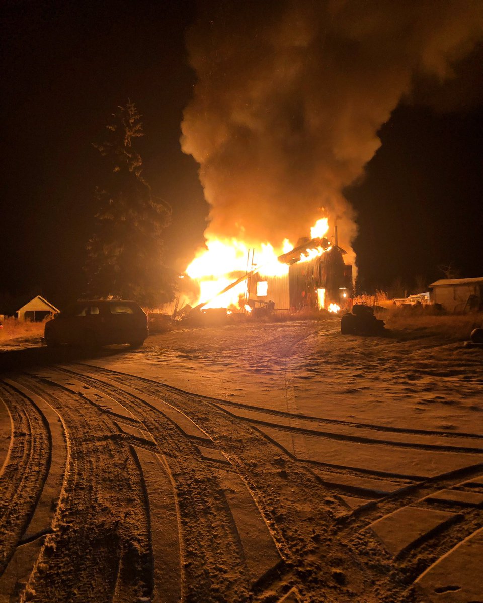 HLFD was out last night from 10pm to 5am battling a multi structure blaze. These folks all have day jobs &amp; lives they sacrifice when the call goes out
#haylakes #haylakesab #haylakesalberta #villagehaylakes #haylakesvillage #camrosecounty #alberta #haylakesfire #haylakesfiredept