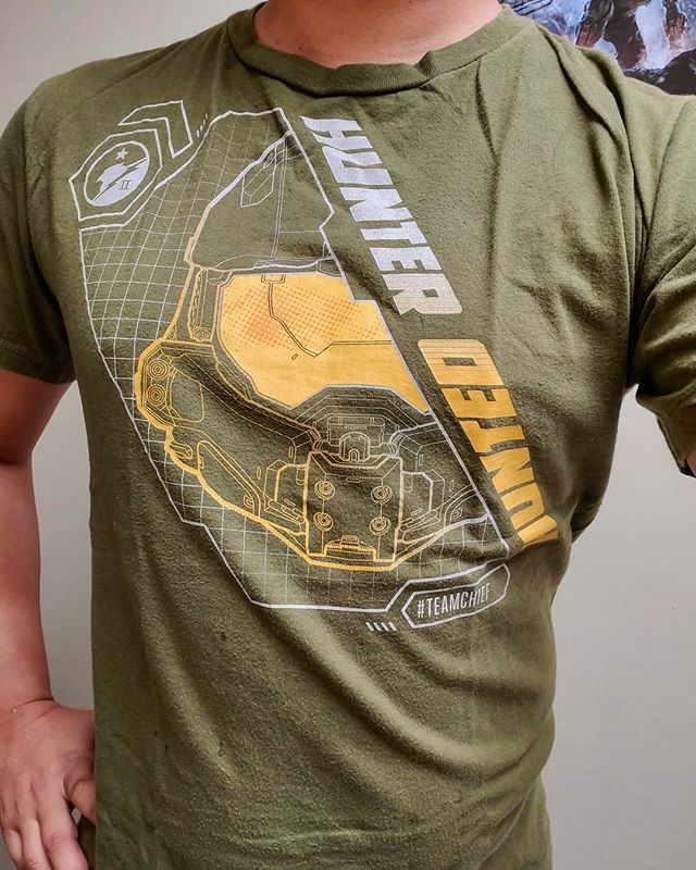 BenedictChoy's tweet photo. Since it's 11-7, though this would be a fitting #HaloShirtOfTheDay!
#halo #HuntTheMerch #haloshirt #halogear #halomerch #haloOOTD #ootd #haloCollector #gamer #gaming #teamChief #masterchief #xbox #blueteam #117 #halo5guardians https://t.co/4ODL2MG6A3 https://t.co/K1NMJU9yyI