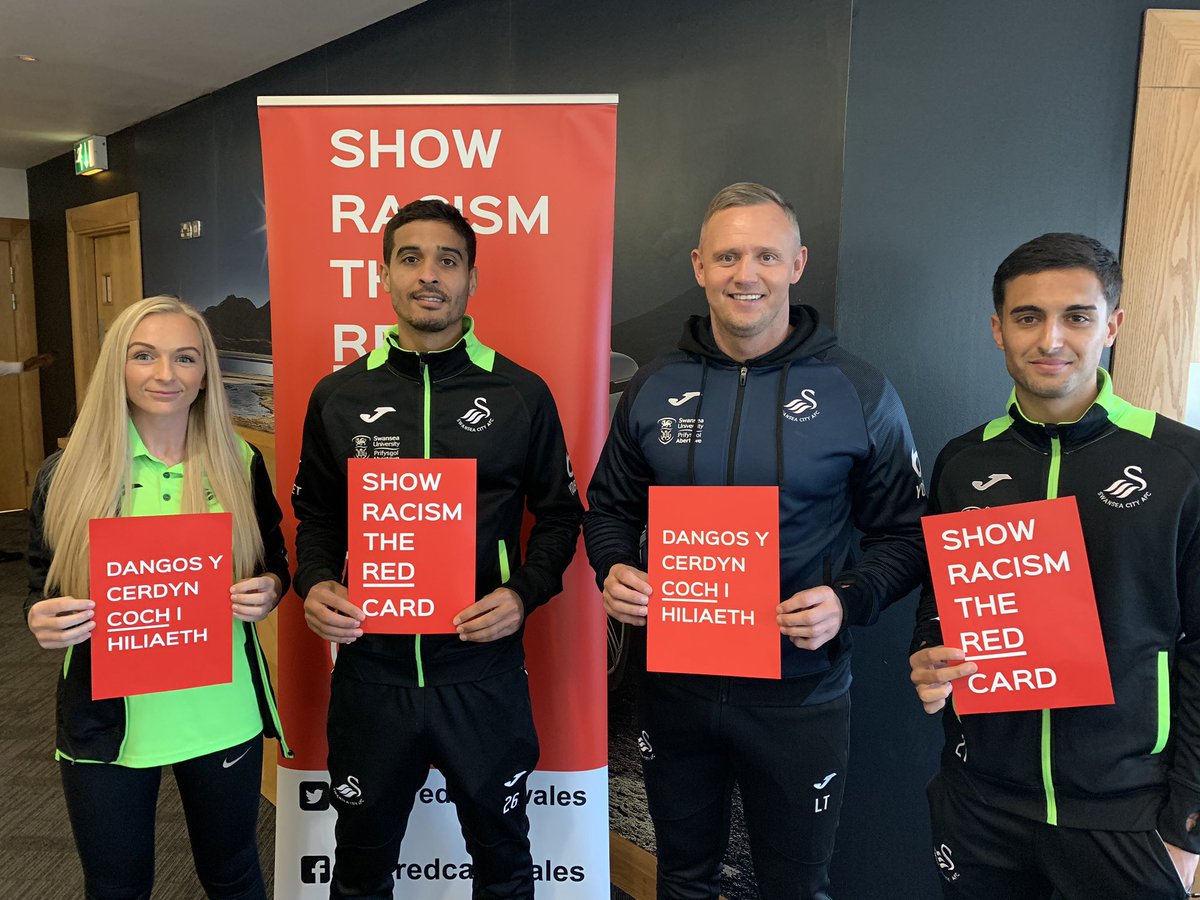 Another great day with @theredcardwales @LibertyStadium for an educational club event! Thanks to @yandhanda @Knaughts88 Kelly Newcombe for supporting the day @SwansOfficial @SwansLadies & to @SophieDavis1208