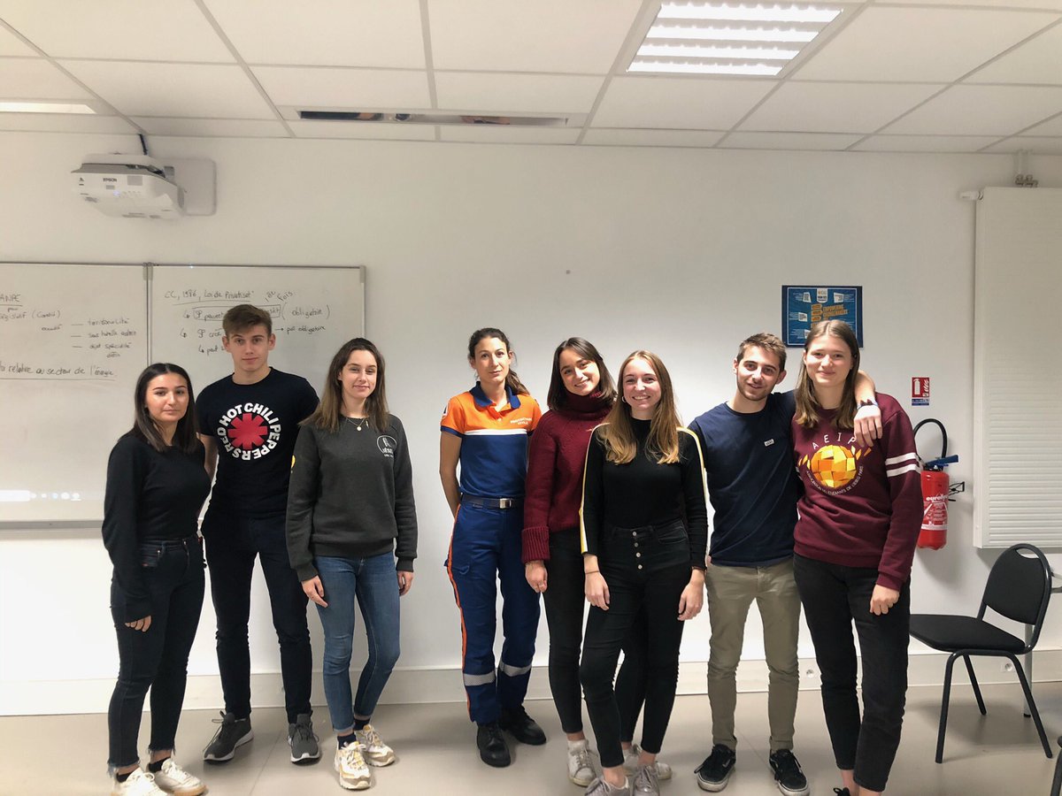 FormationPCPS's tweet image. Les #grandesecoles comme @IESEG school of management aussi se forment aux premiers secours avec @PCParisSeine  @FormationPCPS