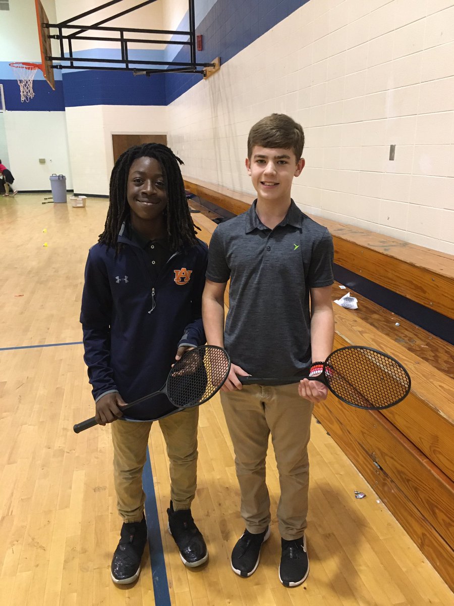 _CoachGMaddox's tweet photo. Another new record..The volleying now stands at 89 volleys..Congrats to these 2 for the hard work. #EmpowerCMS #CMSPE #Newrecordsetters @CburgPE @jenajonescms @jackscms @AshleyGableCMS https://t.co/FuekvmjPUn