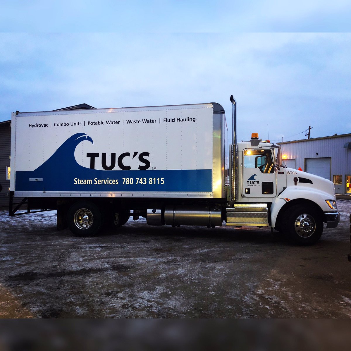 Tuc’s truck using reflective vinyl...Brilliant! Be Seen!🤩🤩🤩<a href="/tuccarogrp/">Tuccaro Group</a> 
#reflectivevinyl #truck #truckdecals #signs #printing #branding #vinyl #truckporn #decals #ymm #fortmcmurray #fortmac #hydrovac #steaming #Tucs #vehicledecals #waterservices #oilsands