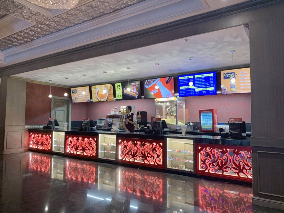 ChristieDigital's tweet photo. @supercines1 boasts Ecuador’s first #RealLaser #cinema projectors giving their audiences the ultimate #moviegoingexperience along with Christie #ViveAudio in their new eight-screen multiplex! 🤩🍿 Read what else is new>> https://t.co/Qr3pWt5Dc0 #cinemaprojection #Supercines https://t.co/E8MfpiMlpc
