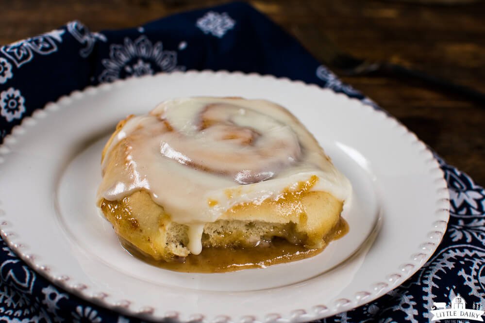 #ad Caramel Rolls are insanely delicious and incredibly easy to make since they begin with <a href="/rhodesbread/">Rhodes Bake-N-Serv</a>! #frozendough #cinnamonrolls bit.ly/2qvLZRB