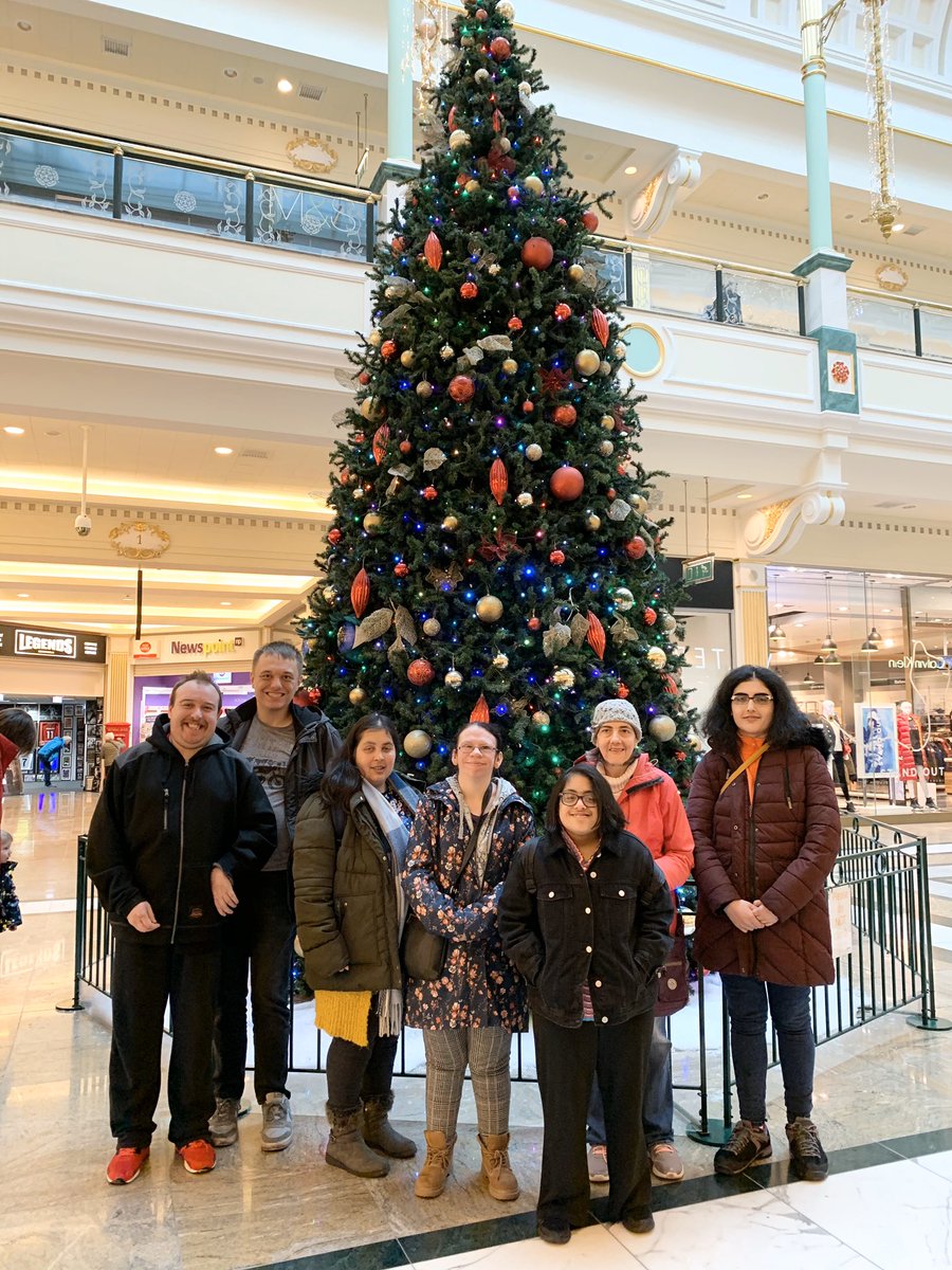 KeystonesCentre's tweet image. Claire sending out her ‘Christmas Wish’ list vibes for @eltonofficial book, Sir EJ superfan she absolutely is!! Keeping our fingers crossed for you Claire 🤞🎅🏻
Another fabulous day with our Keystones friends #AdultSupport #Diversity #FunFriendsInclusion 
facebook.com/67679901241052…