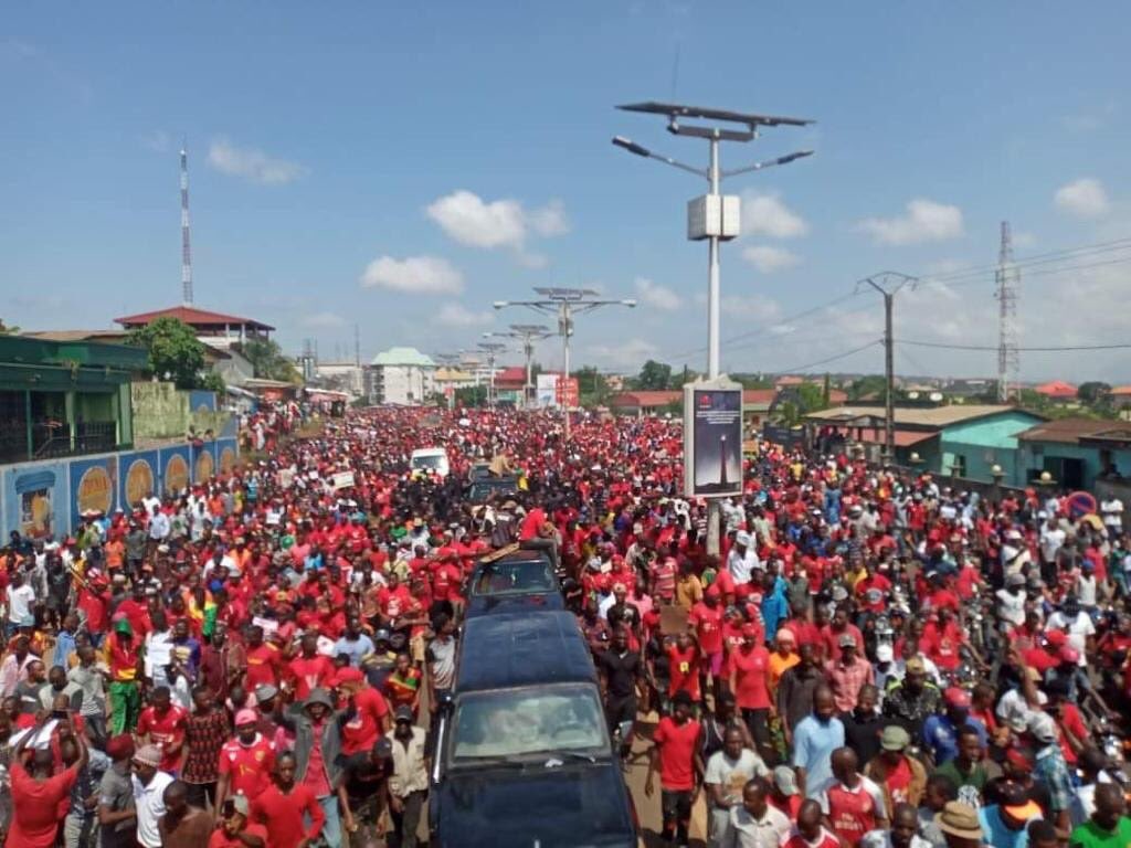 boubalagui85's tweet image. D'ici la prochaine marche #acte4 tous les dignes fils de 🇬🇳 auraient donner leur démission paskema leur projet satanique est cuit #amoulanfe