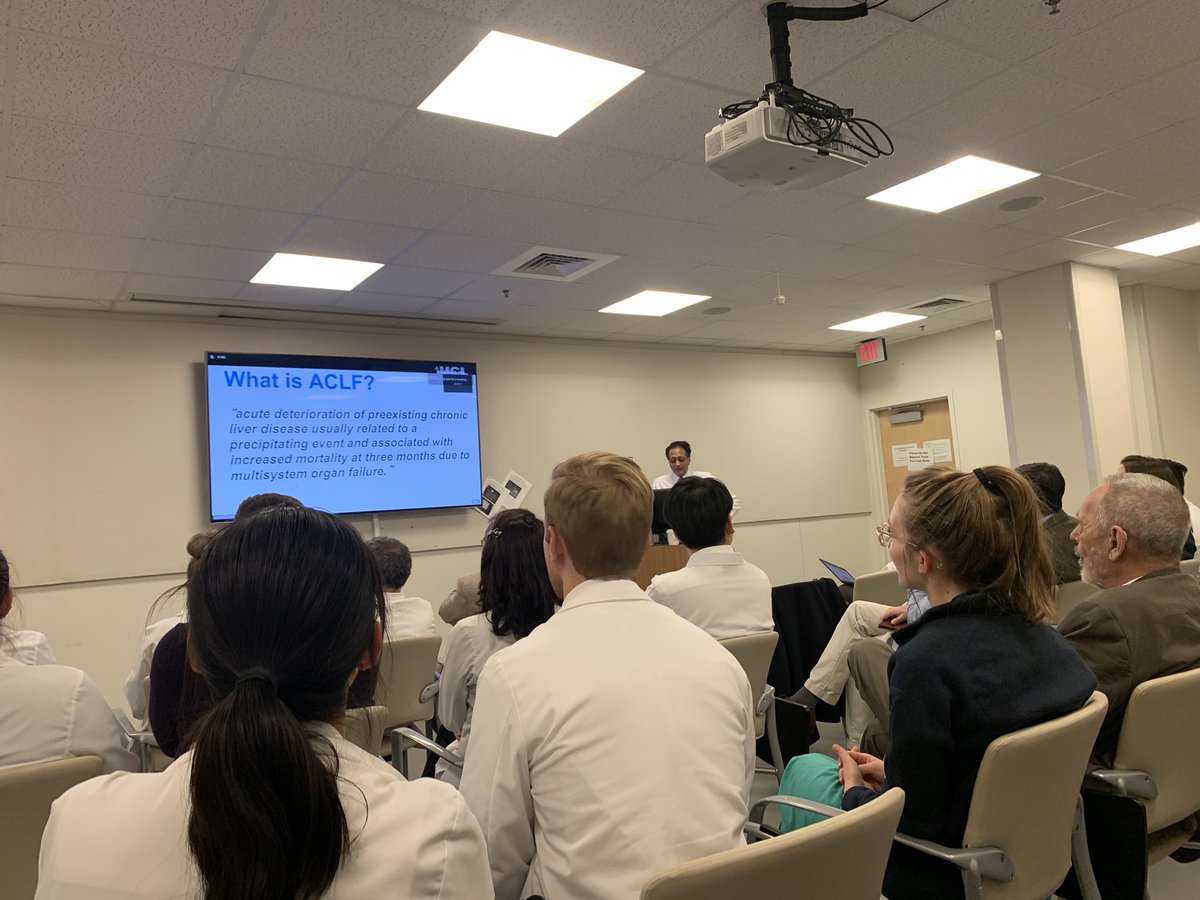 Prof Jalan outlining the ACLF story <a href="/HopkinsMedicine/">Johns Hopkins Medicine</a> - exciting treatments on the horizon! <a href="/RajivJalan1/">Prof Rajiv Jalan</a> <a href="/dougton/">Douglas Thorburn</a> <a href="/gastroreg/">Shahd 🧚‍♀️</a> <a href="/RoyalFreeNHS/">Royal Free London</a>