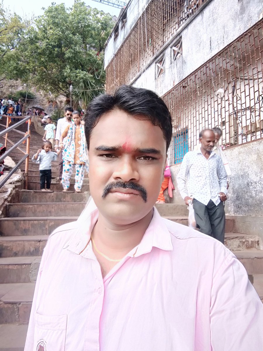 dineshparmar0's tweet image. या देवी सर्वभूतेषु महाकाली रूपेण संस्थिता नमस्तस्यै नमस्तस्यै नारायणी नमो नमः
महाकाली माताजी पावागढ़ शक्तिपीठ #जय_मां_महाकाली #Pavaghad #world_Heritage_side_chapaner #Panchmahal #Gujarat