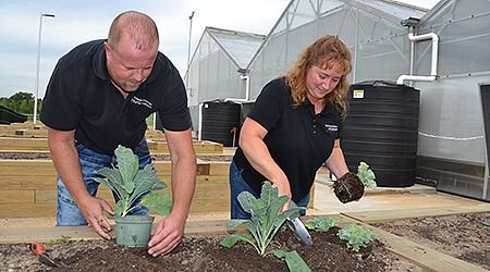 Genesis_Agri's tweet photo. Education is important to us! Green living starts with education on how to grow and take care of your vegetables. ⁣
⁣
We are currently teaching the next generation of farmers at the College of Dupage and look forward to helping start #urbanfarming in Chicagoland!
⁣ https://t.co/yzHWoaioP4