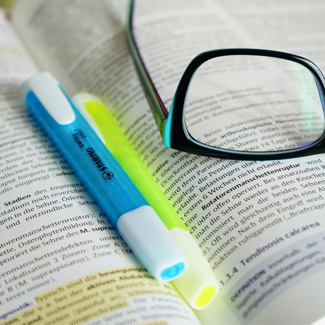 Getting ready for finals? Learn how to reserve a #studyroom on our research blog: searchtips.lib.morainevalley.edu/prepare-now-fo…
