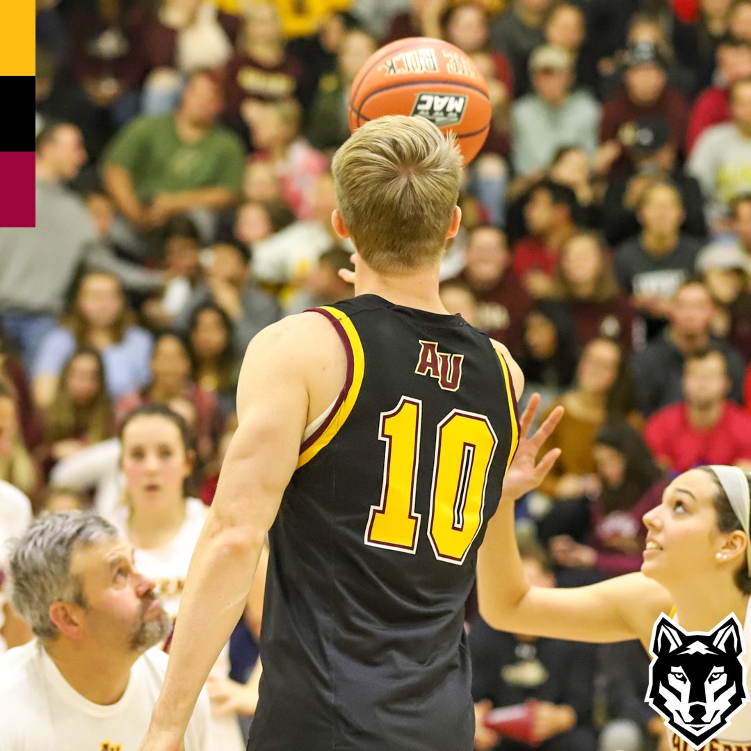 Golden Wolves tweet media