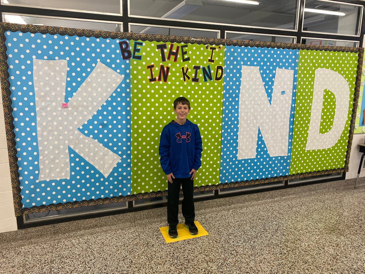 RedwoodALCS's tweet photo. The Redwood Kindness Ambassadors are kicking off the November Kindness Campaign by modeling how to be the “I” in kind at Redwood Elementary! #ALExcellence https://t.co/caTJbqf4UA