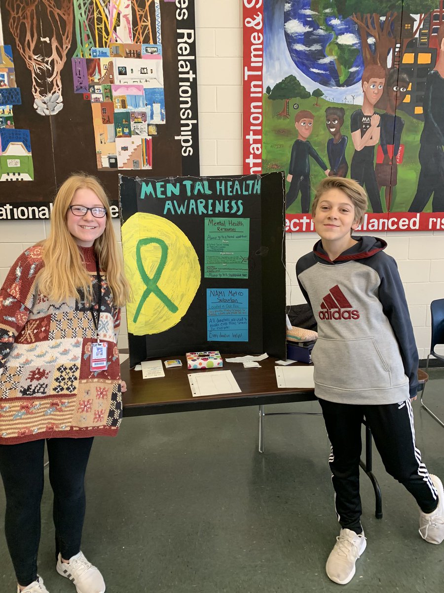 Stop by the #IBCommunityProject fundraising event today! Our students are informed and passionate about changing the world! #whyIB #julianworks #oakpark97