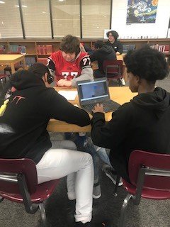 godwin_library's tweet image. Mrs. Rubia&apos;s students came in today to do a gallery walk of the projects they created.  @rvabmdavis @suzannestockman @hcpslib
