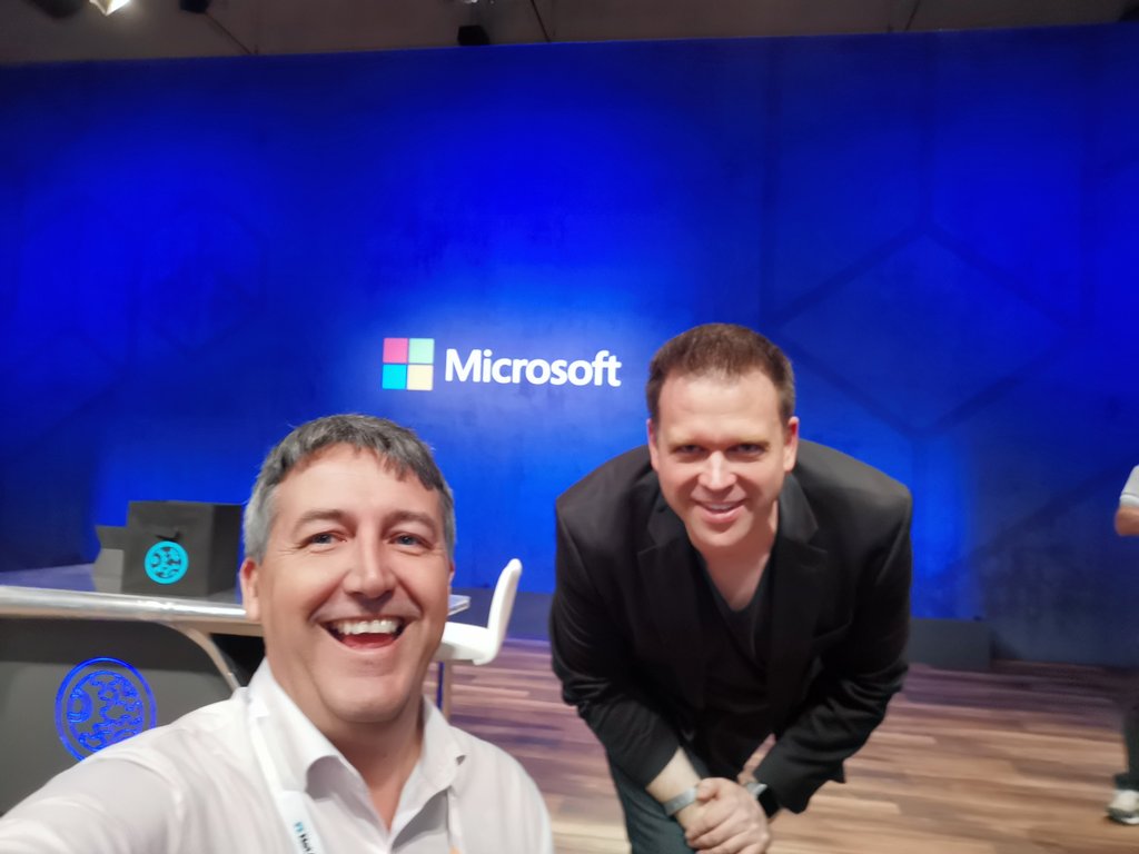 WindowsPCguy's tweet photo. Make sure you check out all the @MSFTMechanics content from #MSIgnite - I just watched @deployjeremy and @aya_tange on the new @MicrosoftTeams features! #MechSweepstakes https://t.co/MLLEi1MsPJ