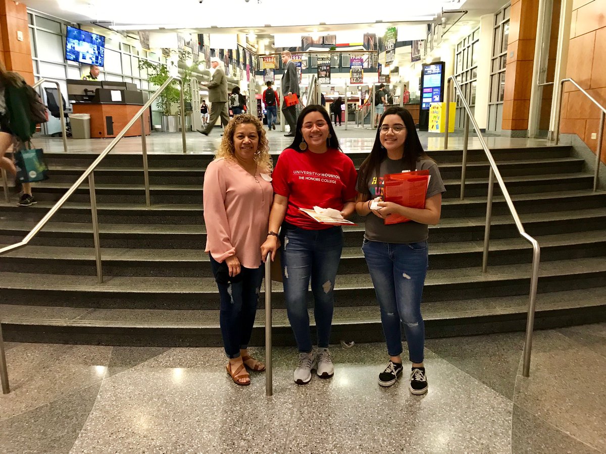 ritasotelo616's tweet photo. It’s all so real now. My twinkies are basically adults &amp; off to college in a few months. Attended Open House @UHouston last night &amp; for my own selfish peace of mind I pray they choose to be Coogars!!! Now I understand my parents’ anxiety when I chose to leave the city 🤗😳 https://t.co/K6K9jd3pPh