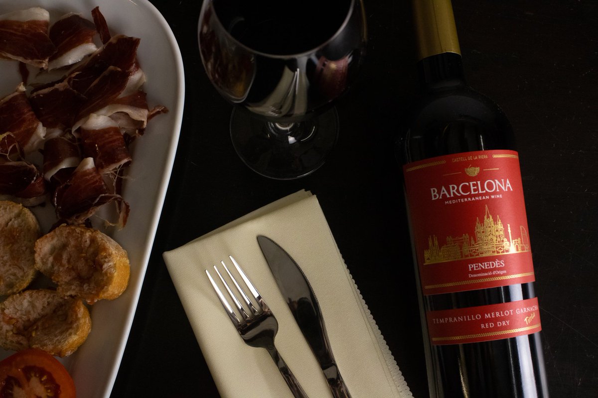 I could tell you everything with one picture and four words, but tell me, would it not be better to give you a bottle of Barcelona Mediterranean Wine to taste, live and get your own experience?⁣

❤️ barcelonamediterraneanwine.com/compra-online 🍷🌊🍇☀️

#winelovers #barcelona #wine #penedès