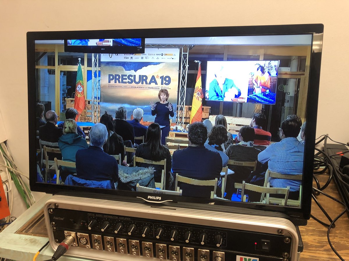 Esta tarde ha comenzado #Presura19 con el encuentro hispano-portugués con soluciones positivas e #InnovaciónSocial para la #repoblación del medio #rural. <a href="/PtInovSocial/">Portugal Inovação Social</a> <a href="/novospovoadores/">Novos Povoadores®</a> gracias a <a href="/coworking_soria/">El Hueco</a>
