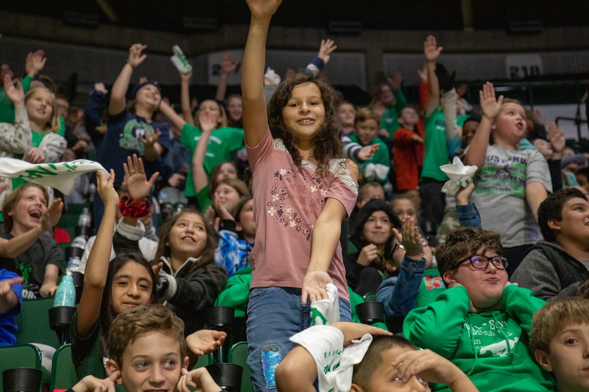 dentonisd's tweet image. It's a great day to be supporting @MeanGreenSports. @MeanGreenWBB are playing great and our 4th and 5th graders are loving it. #GMG #GDED