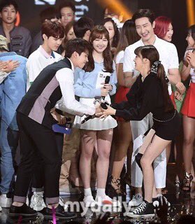 Woohyun soloist meeting with Tiffany soloist 