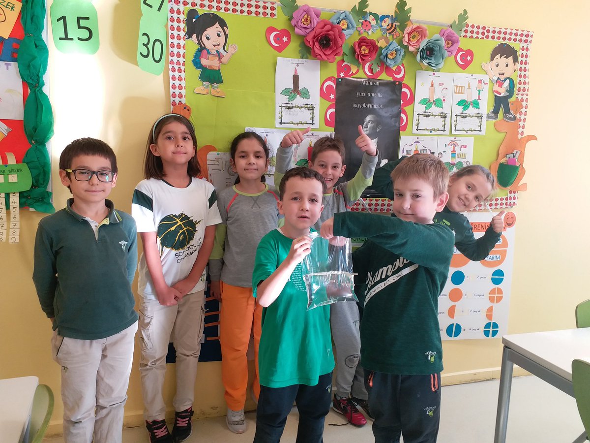 VicdanCelik1's tweet photo. 2/A "Akmayan Su" deneyimizi severek uyguladık. Yaparak öğrenmek doğamızda var.@DogaDenizli @DogaAcademy @DogaOkullari @KvancBarlas @Ozgukryrr @VolkanKurnaz11 https://t.co/MSkPYwvCHu