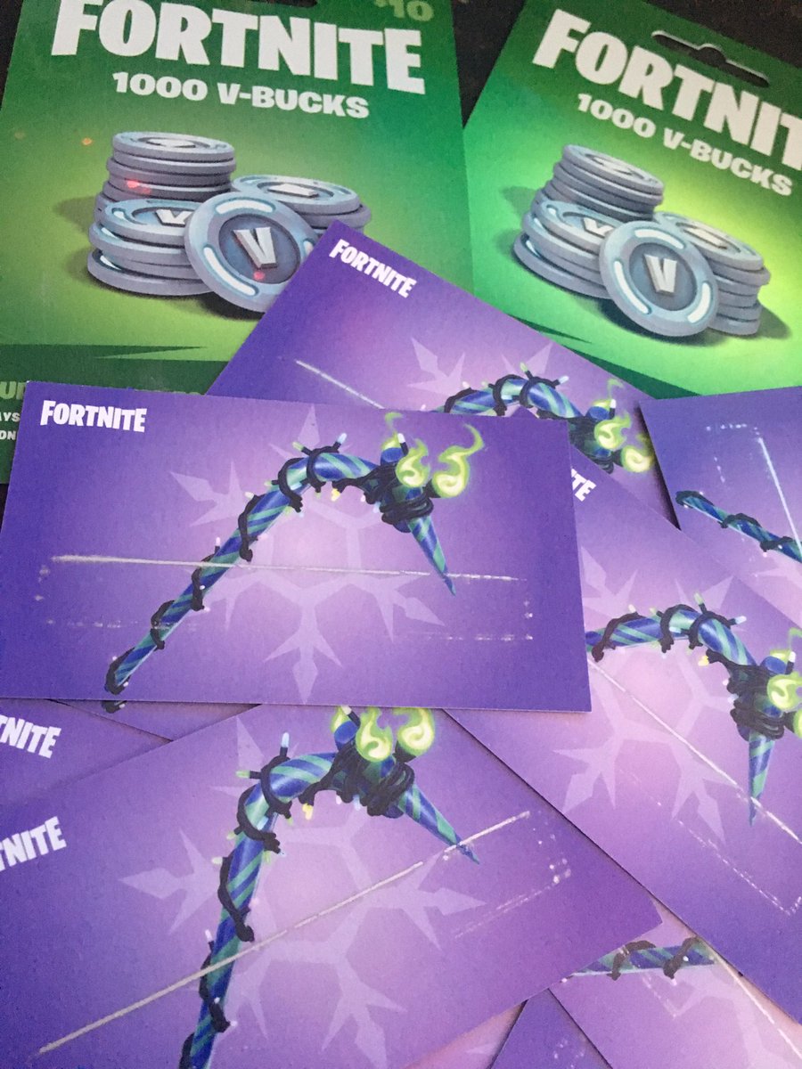 ChateMaster's tweet photo. DOING ANOTHER MINTY PICKAXE GIVEAWAY RIGHT NOW! To be entered in this give away all you have to do is:
-Follow me @ChateMaster 
-like and retweet this tweet
-reply to this tweet tagging 2 friends
And that is all! Do those simple things for a chance at a free code. Goodluck guys!! https://t.co/yS1dM0WdSI